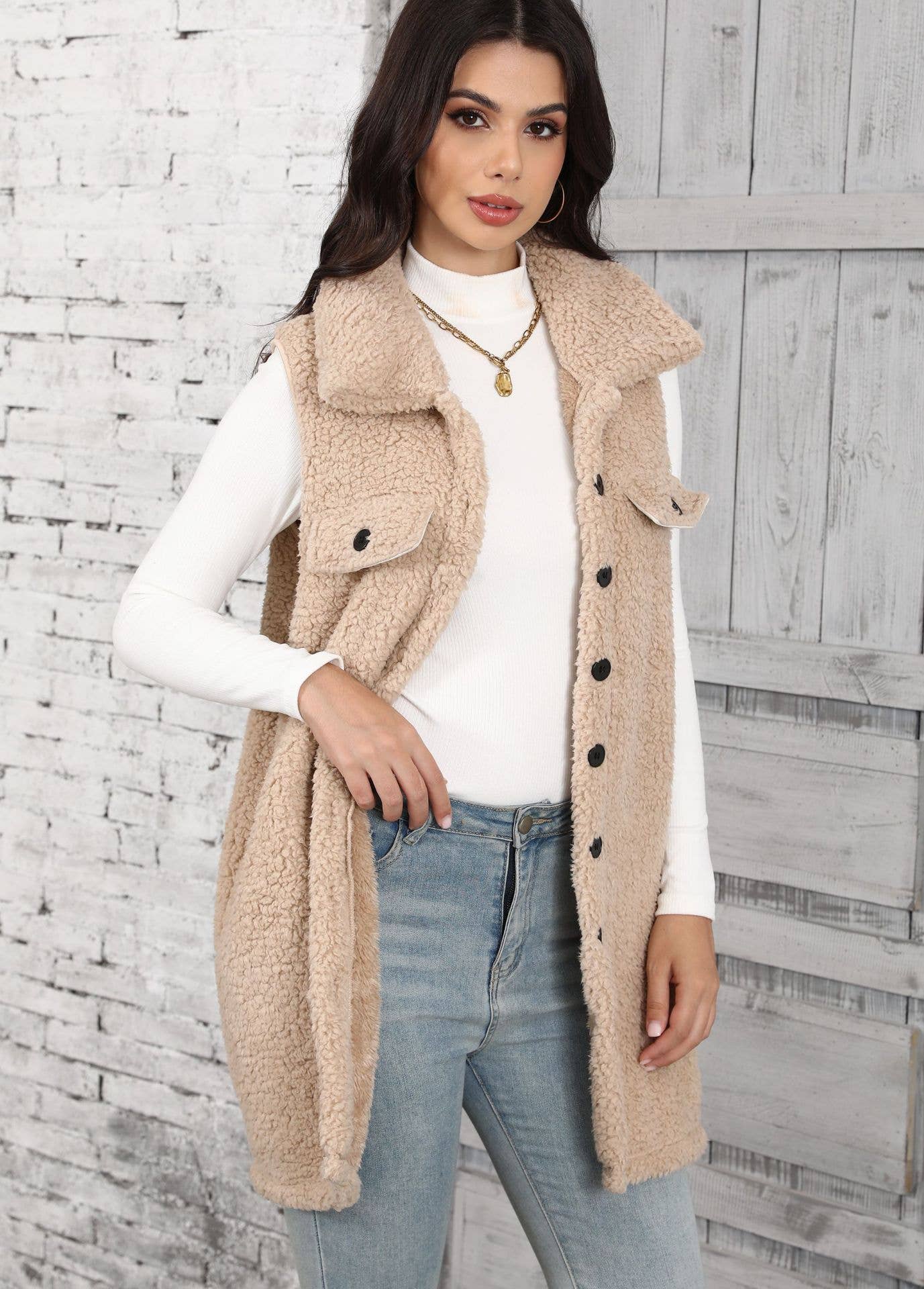 SLEEVELESS POINTY BUBBLE CARDIGAN FLEECE VEST: APRICOT