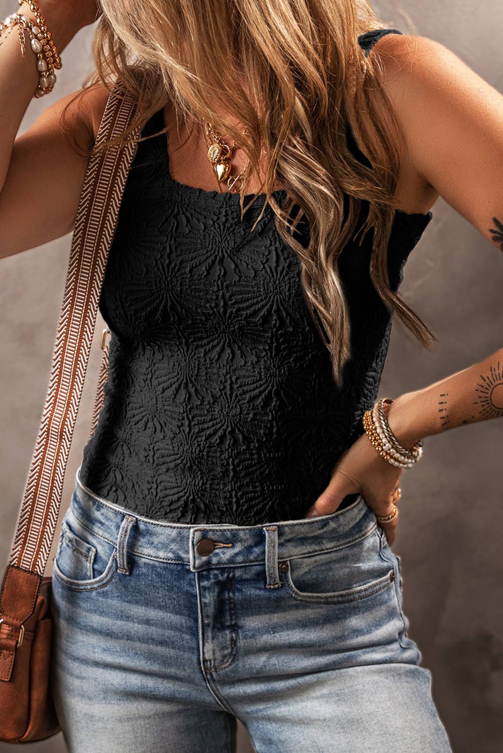 Floral Jacquard Square Neck Tank Top: Black /