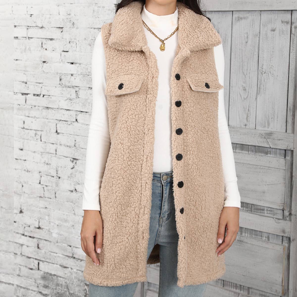 SLEEVELESS POINTY BUBBLE CARDIGAN FLEECE VEST: APRICOT