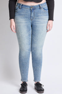 Women's Plus WannaBettaButt Mid Rise Embroidered Skinny Jean