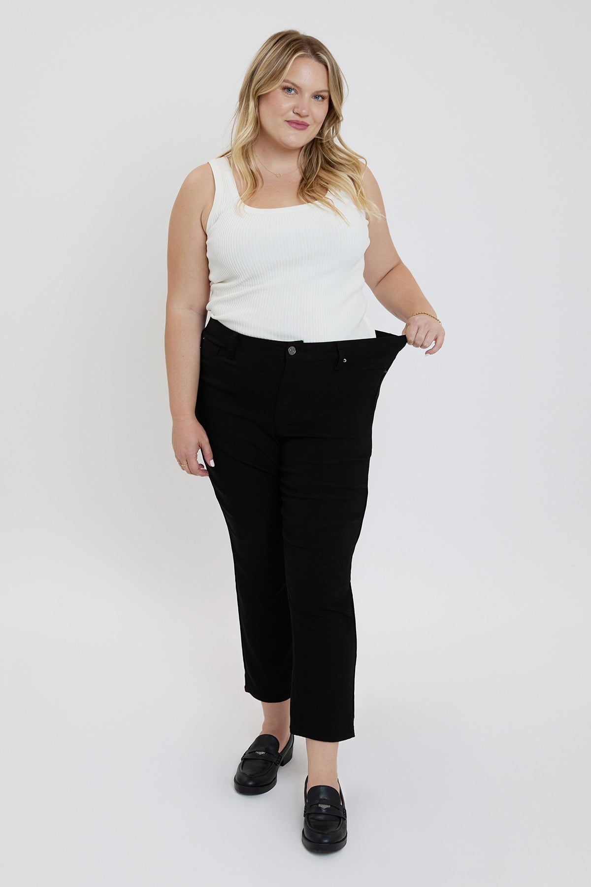 Women's Plus High Rise Hyperstetch Cropped Straight Pants