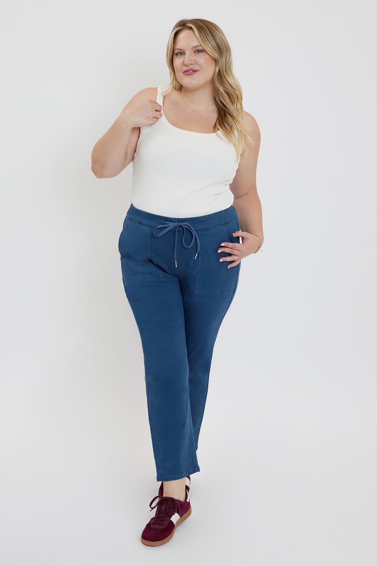 Women's Plus High Rise Pull On Straight Leg Jogger