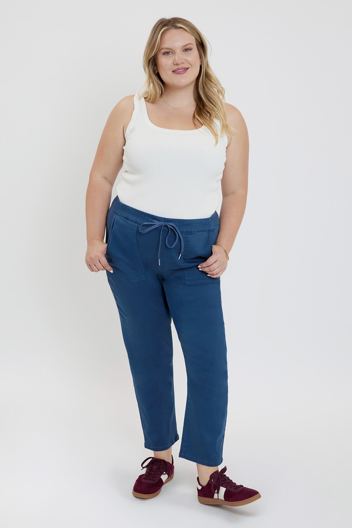 Women's Plus High Rise Pull On Straight Leg Jogger