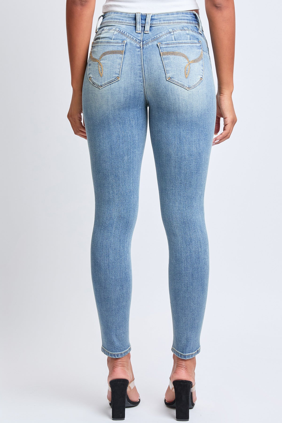 Women's WannaBettaButt Mid Rise Embroidered Skinny Jean