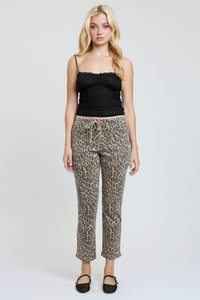 Women's High Rise Pull On Straight Leg Jogger