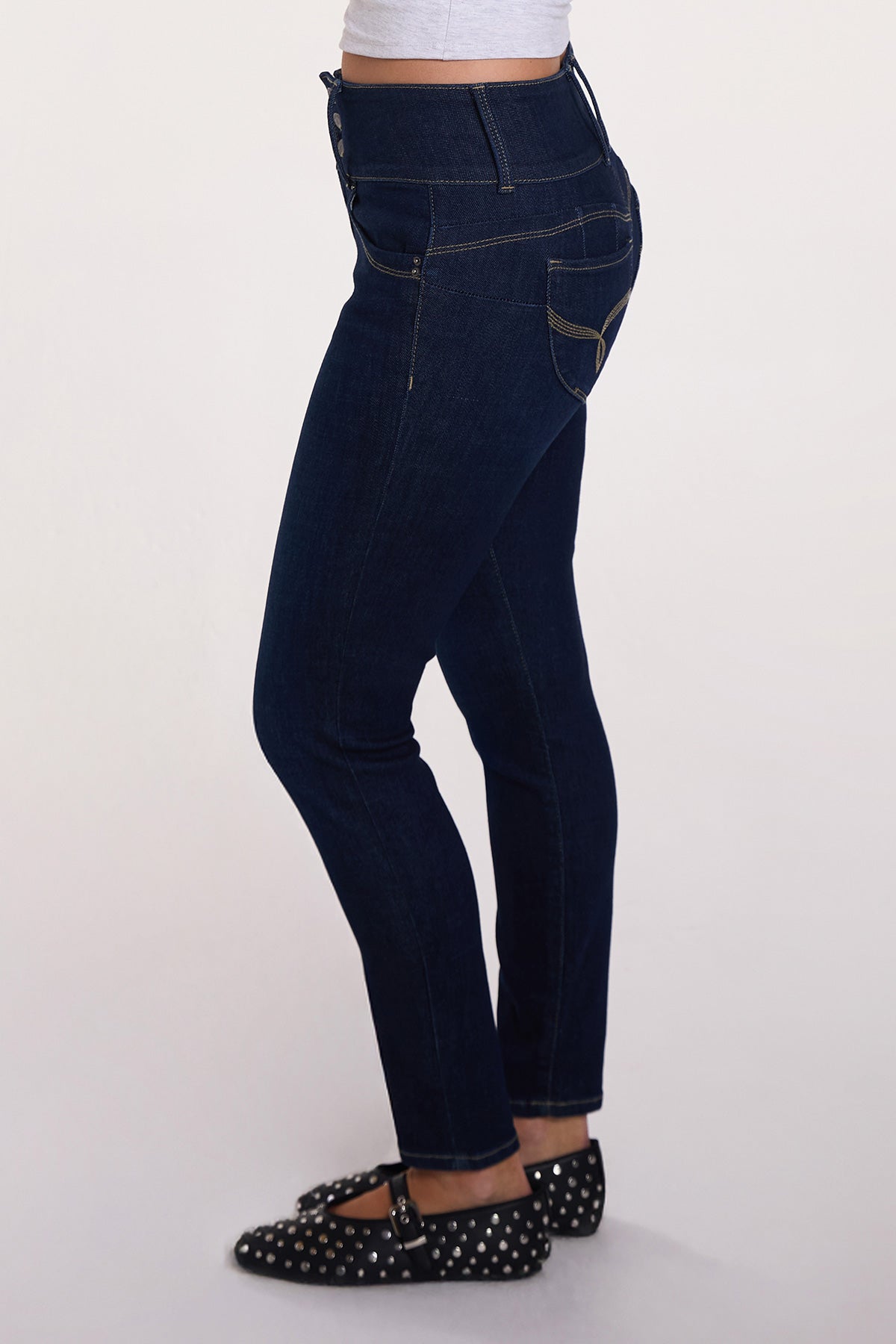 Women's Luxe Mid Rise 3-Button WannaBettaButt Skinny Jeans