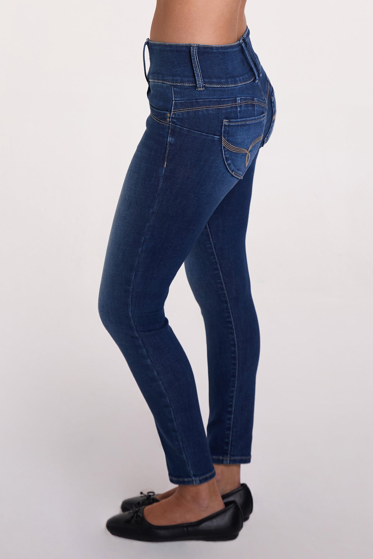 Women's Luxe Mid Rise 3-Button WannaBettaButt Skinny Jeans