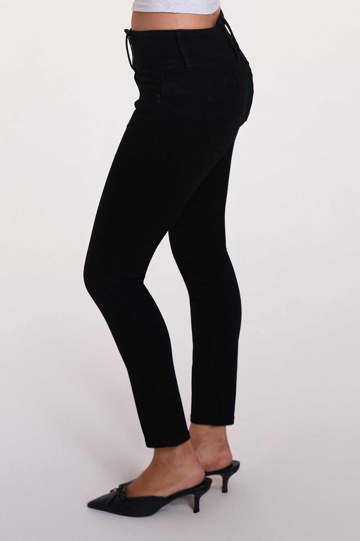 Women's Luxe Mid Rise 3-Button WannaBettaButt Skinny Jeans