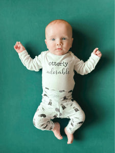 Otterly Adorable Baby Leggings Outfit