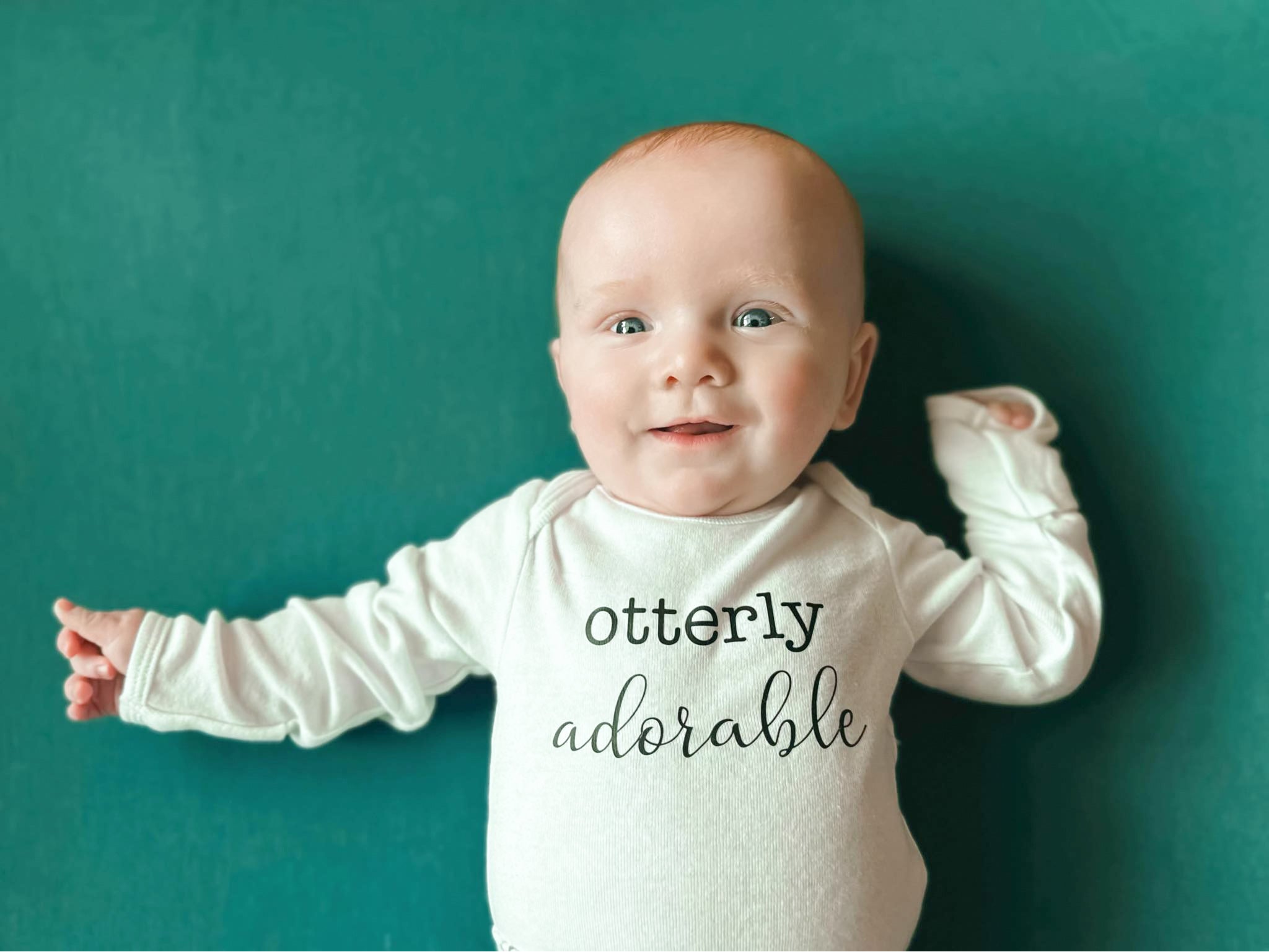 Otterly Adorable Baby Leggings Outfit