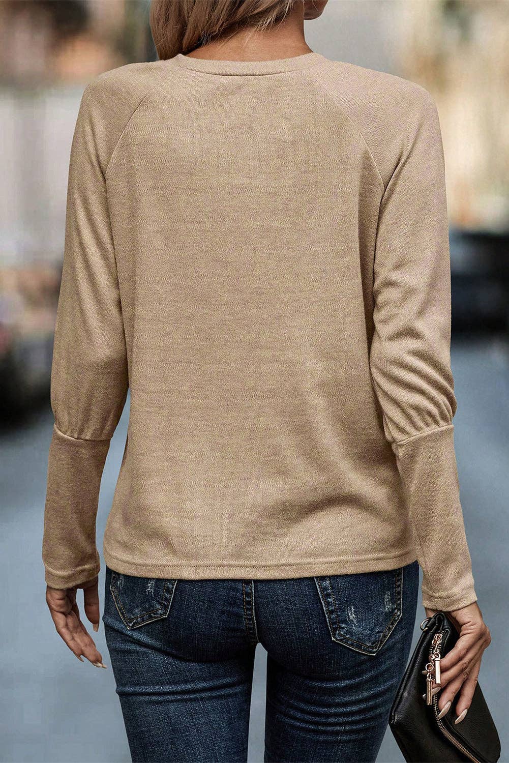 Solid Ruched Raglan Sleeve Knit Top: Khaki