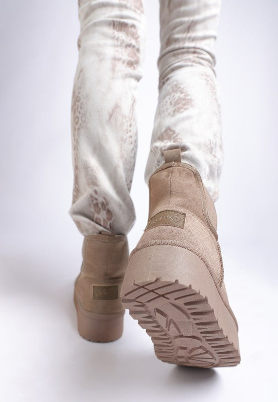 Jicky Chelsea Ankle Snow Boots