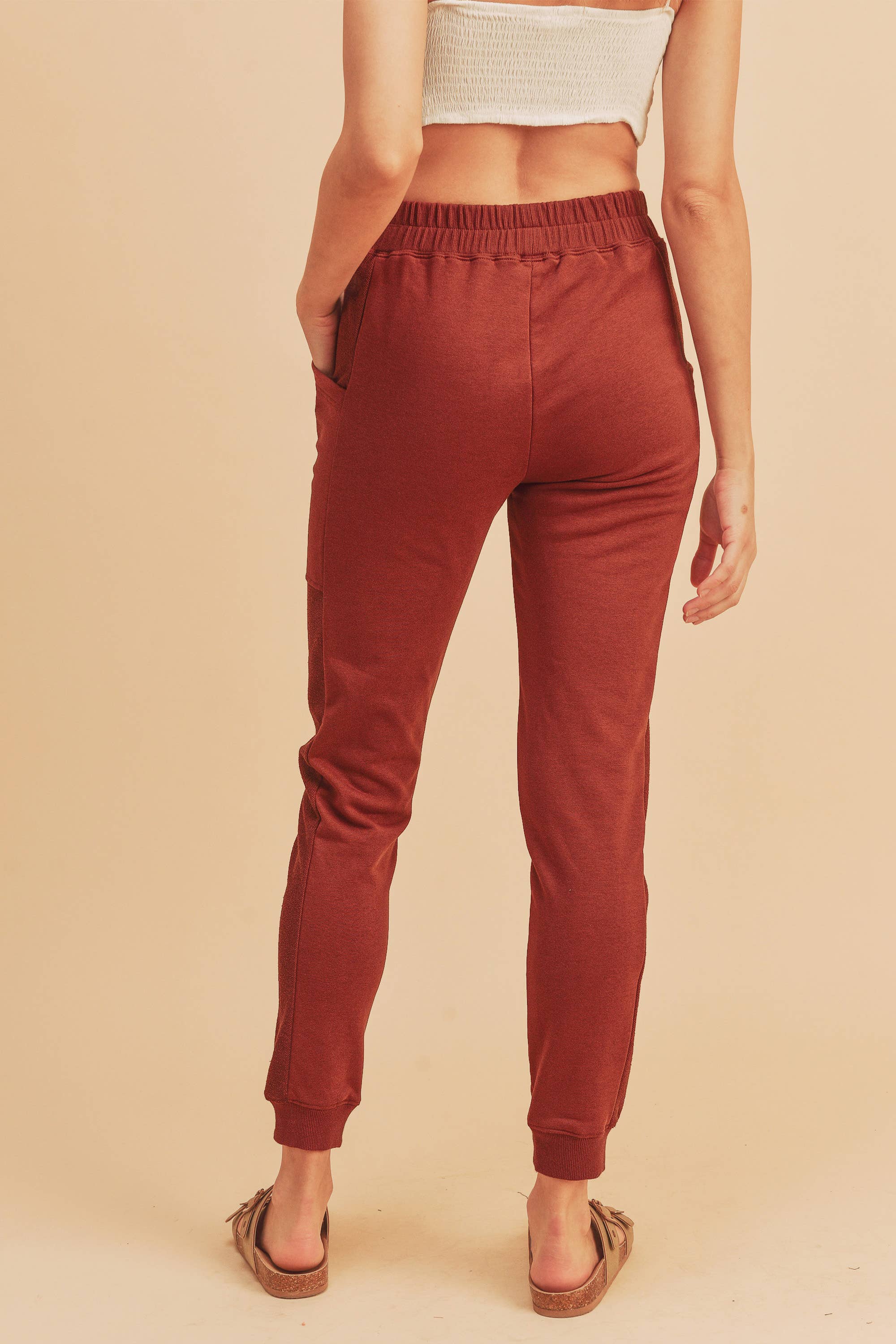 Bree Joggers : Wine