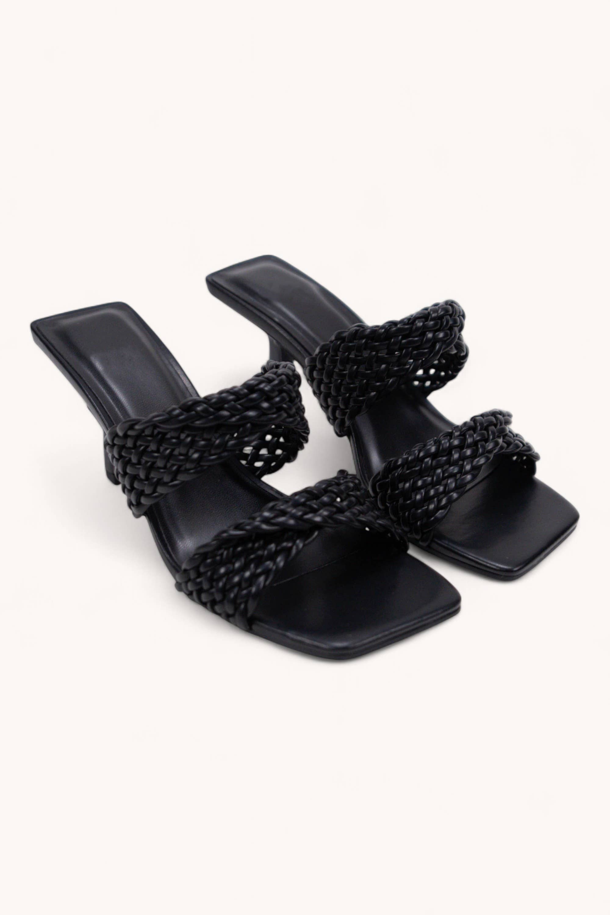 TWISTED WOVEN STRAP SLIP-ON MULE HEEL: BLACK