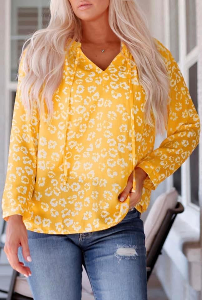 Yellow vneck print blouse