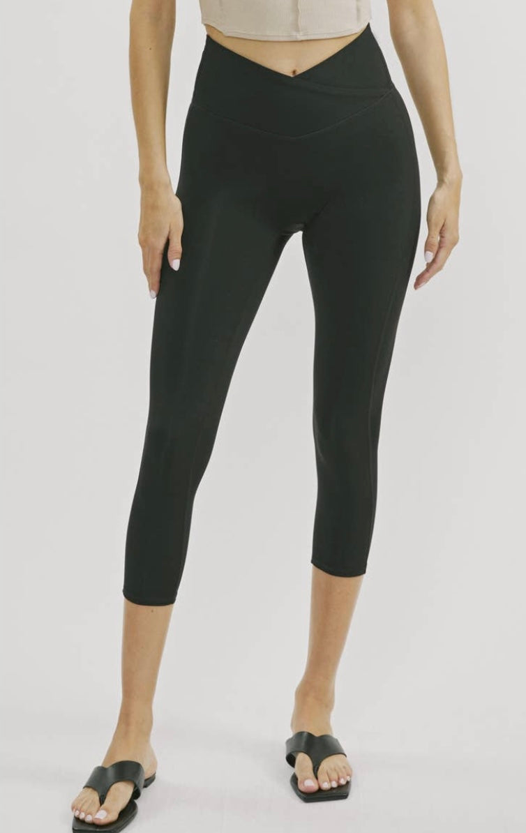 KanCan Capri leggings